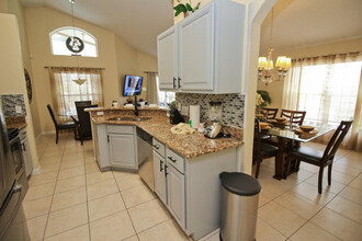 8433 Secret Key Cove in Kissimmee, FL - Building Photo - Building Photo