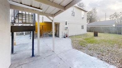 11314 Courtshire Dr in Houston, TX - Building Photo - Building Photo