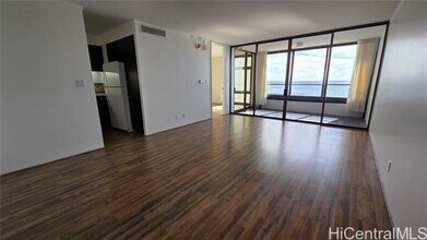 1650 Ala Moana Blvd in Honolulu, HI - Building Photo - Building Photo