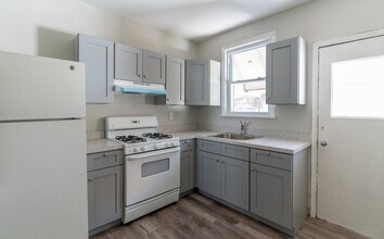 2016 S Chadwick St in Philadelphia, PA - Building Photo - Building Photo