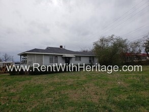 11931 Veterans Memorial Hwy in Douglasville, GA - Building Photo - Building Photo