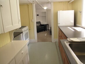 311 Dryden Rd, Unit 2 in Ithaca, NY - Foto de edificio - Building Photo