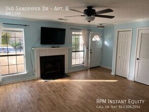 340 Sandpiper Dr in Mount Pleasant, SC - Foto de edificio - Building Photo