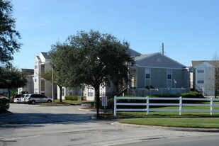 Acclaim at Conroy in Orlando, FL - Building Photo