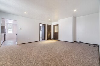 4312 Lydia St in Pittsburgh, PA - Building Photo - Building Photo