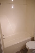 14416 Reuter Strasse Cir in Tampa, FL - Building Photo - Building Photo