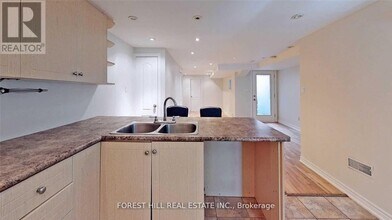 41 Gladstone Ave in Toronto, ON - Building Photo - Building Photo