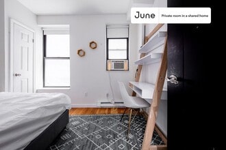 Room in Shared 2 bed/1 bath home in New York, NY - Building Photo - Building Photo
