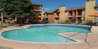 Arrowhead Pointe in Albuquerque, NM - Building Photo