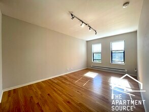 2838 W Palmer St, Unit 206 in Chicago, IL - Building Photo - Building Photo