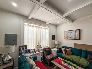 125 Mallory Ave in Jersey City, NJ - Building Photo - Building Photo