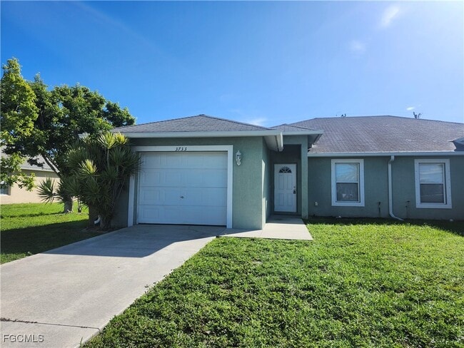 property at 3733 Country Club Blvd