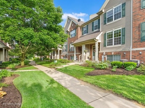 1405 S Fairfield Ave in Lombard, IL - Foto de edificio - Building Photo