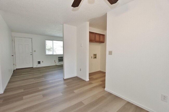 property at 2941-2943 W Madison Ave