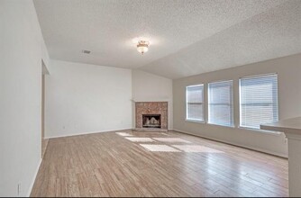 5527 Laysan Ct in Dallas, TX - Building Photo - Building Photo