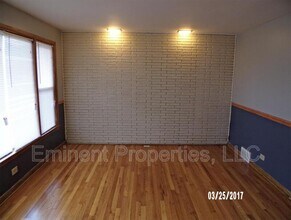 9016 S Morgan St in Chicago, IL - Building Photo - Building Photo