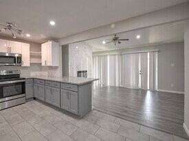 1947 Ojeman Rd in Houston, TX - Building Photo