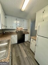 514 S Broad St in Toccoa, GA - Building Photo - Building Photo