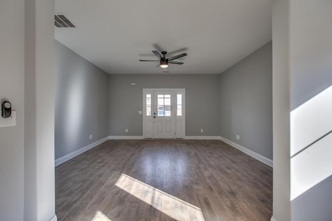 2132 Gracie Bug Lp in Murfreesboro, TN - Foto de edificio - Building Photo