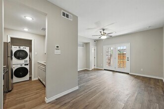 5325 Bent Tree Forest Dr, Unit 1108 in Dallas, TX - Building Photo - Building Photo