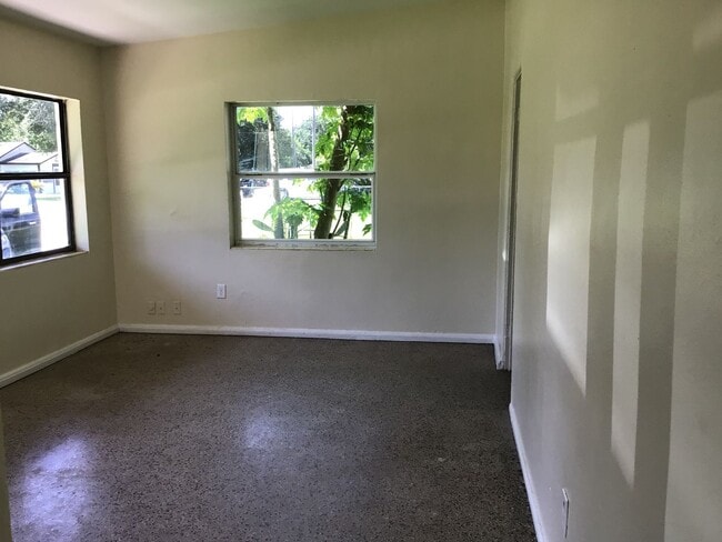 property at 1212 Sasoon Ave