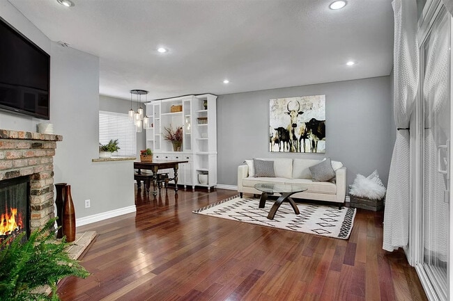 property at 2319 Curlew St