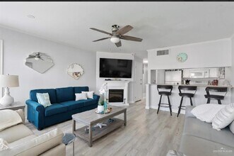 16 Padre Blvd in South Padre Island, TX - Building Photo - Building Photo