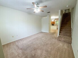 3510 SW 30th Way in Gainesville, FL - Building Photo