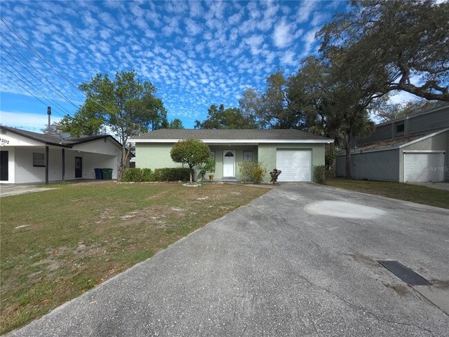 property at 4204 E Okara Rd