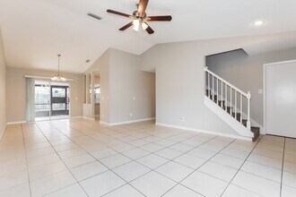 4943 Cypress Trace Dr in Tampa, FL - Building Photo - Building Photo