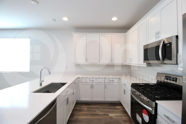 3303 S Piedra Cir in Mesa, AZ - Building Photo - Building Photo