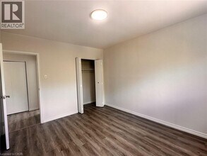 232 Louisa St in Kitchener, ON - Building Photo - Building Photo