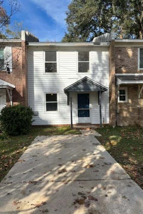 1946 Portland Ave in Tallahassee, FL - Building Photo