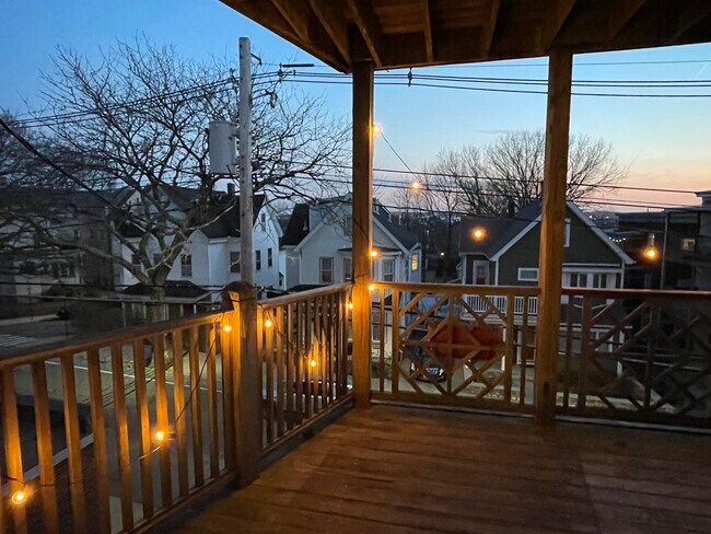 197 Summer St, Unit 3 in Somerville, MA - Building Photo - Building Photo