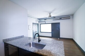 2616 Short Vine St, Unit 4 in Cincinnati, OH - Building Photo - Building Photo