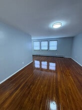 5 Rhode Island Ave in East Orange, NJ - Building Photo - Building Photo