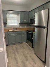 21 Colony Park Dr in Savannah, GA - Building Photo - Building Photo