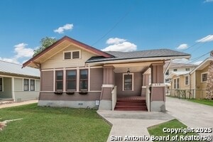 638 Cedar St in San Antonio, TX - Building Photo - Building Photo