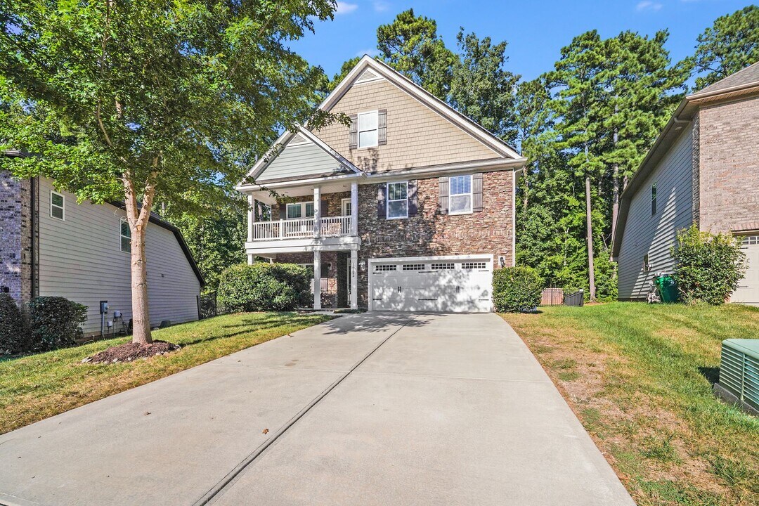 13122 Oakhaven Glen Ln in Charlotte, NC - Foto de edificio