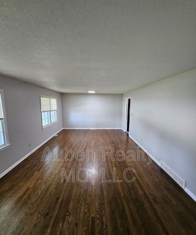 property at 9121 Blue Ridge Blvd