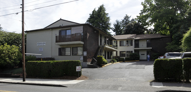 Arlington House in Portland, OR - Building Photo - Building Photo