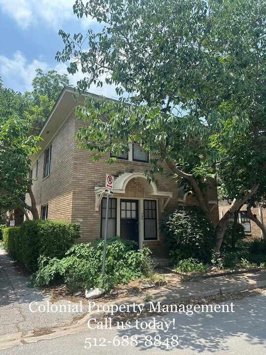 705 Graham Pl in Austin, TX - Building Photo