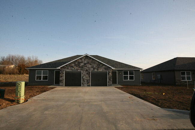 property at 11820 Ridgeway Dr