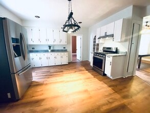 20 Crystal St in Worcester, MA - Building Photo - Building Photo