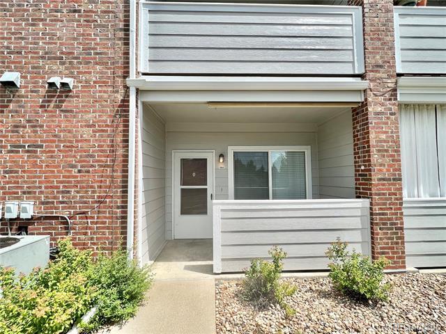 10290 W 55th Ln in Arvada, CO - Building Photo