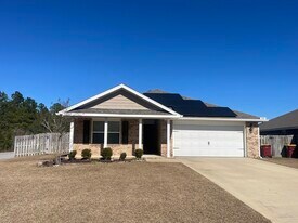 1004 Limpkin St in Crestview, FL - Building Photo
