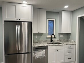 5938 Porter Rd in North Olmsted, OH - Building Photo - Building Photo