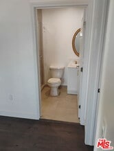13757 Vanowen St in Los Angeles, CA - Building Photo - Building Photo