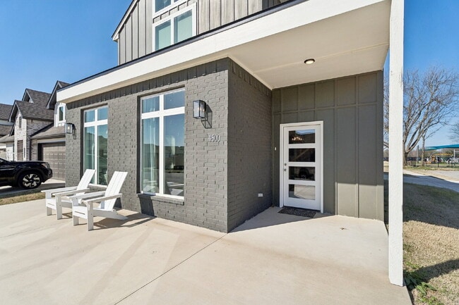 property at 4500 S Dogwood Ave