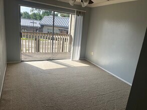 8155 Jefferson Hwy, Unit 312 The Jefferson in Baton Rouge, LA - Foto de edificio - Building Photo